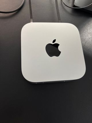 Mac Mini M4 (Mayo 2025) - Como nuevo