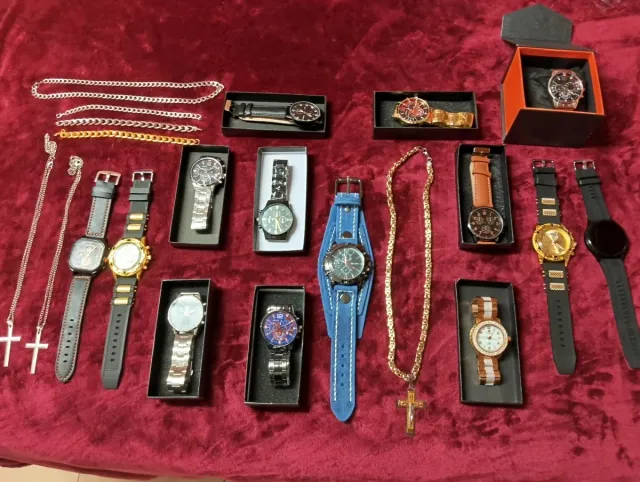 Reloj Caballero,de Cuarzo, Negro y Dorado ,,