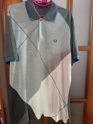 Polo Fred Perry Gris y Blanco