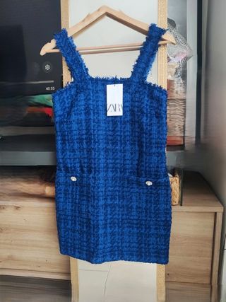 Vestido pichi ZARA tweed botón joya perlas azul