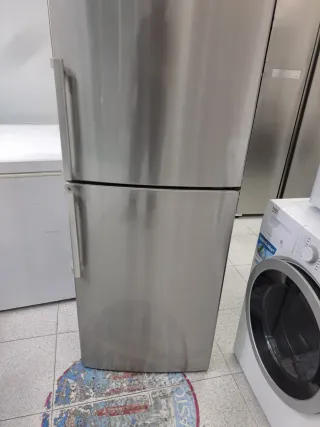 Nevera combi marca bosch 2,m con garantía 