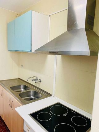 Piso en alquiler en Polígono Cartuja – La Paz en Granada