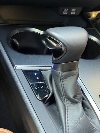 Lexus UX250h 2023