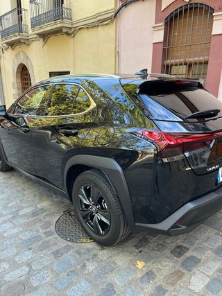 Lexus UX250h 2023