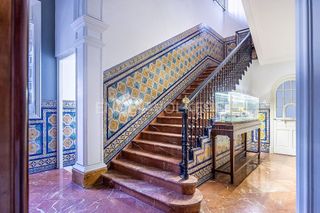 Edificio en alquiler en Santa Cruz en Sevilla