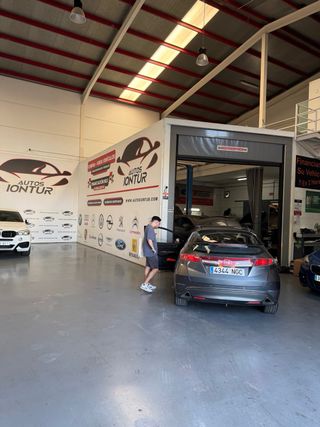 Transpaso Taller y compraventa de vehiculos