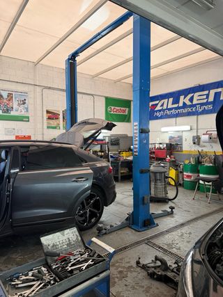 Transpaso Taller y compraventa de vehiculos