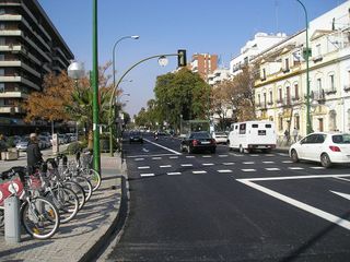 Oficina en alquiler en La Buhaira en Sevilla