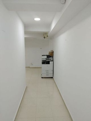 Oficina en alquiler en La Buhaira en Sevilla