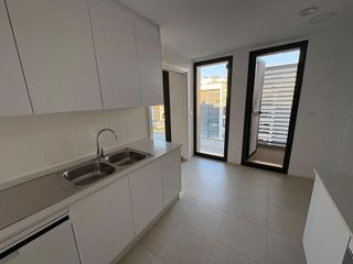 Piso en alquiler en Poniente-Norte - Miralbaida - Parque Azahara en Córdoba