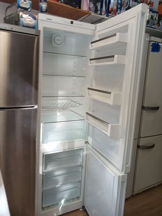Nevera Liebherr Blanca