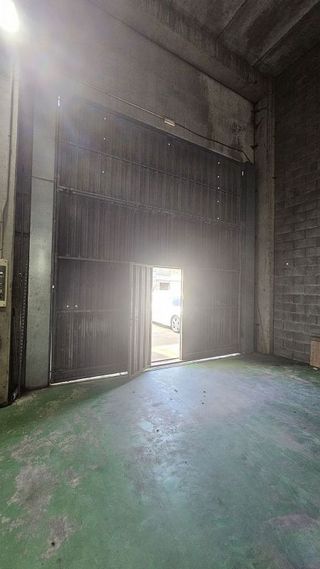 Nave industrial en alquiler en Mos