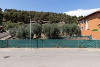 Solar en venta en Crta. De la Sierra en Granada