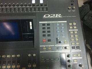 Yamaha 02R Mezclador Digital