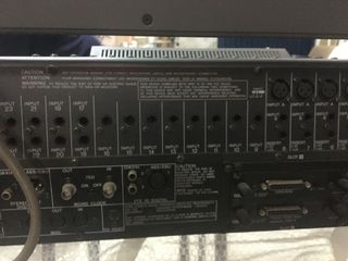 Yamaha 02R Mezclador Digital