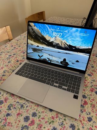 Samsung Galaxy Book4 Edge 15 Plata