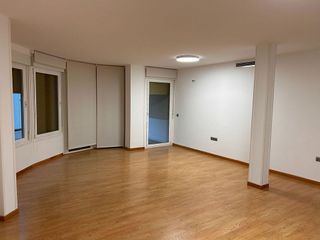 Piso en alquiler en El Pla del Remei en Valencia