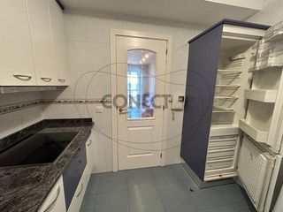 Piso en alquiler en Ermitagaña - Mendebaldea en Pamplona
