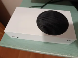 Xbox Series S + 2 Mandos