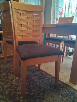 Mesa comedor madera maciza extensible URGE VENTA
