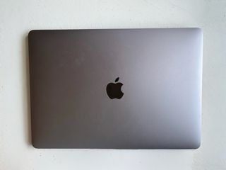 MacBook Pro 13” (2020)