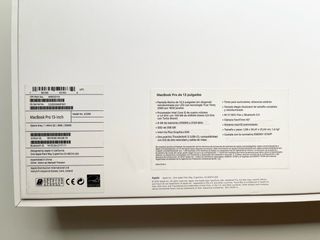 MacBook Pro 13” (2020)