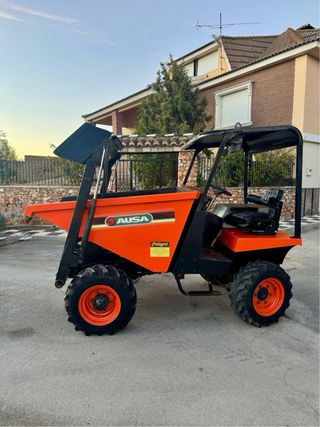 Dumper AUSA 4x4 con pala autocargable