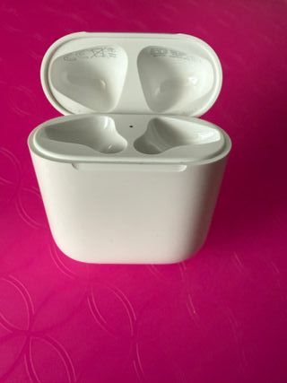 Custodia di ricarica per Apple AirPods 2