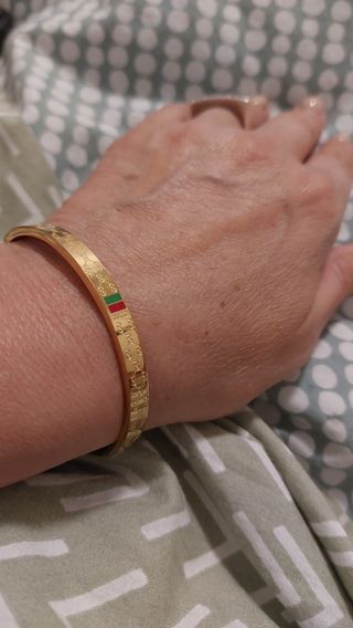 Bracciale rigido ovale