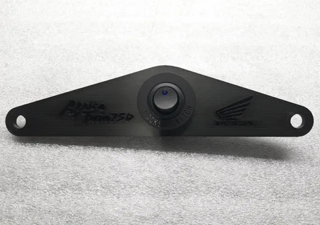 Supporto USB/ Voltmetro Honda XRV 750 Africa Twin