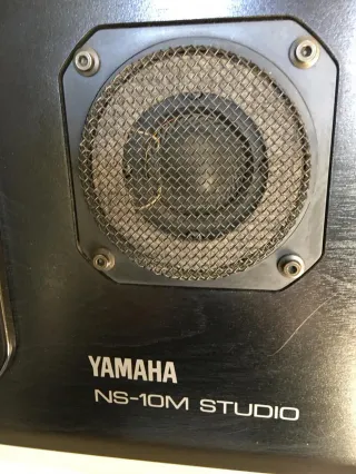 Monitores Estudio Yamaha NS-10M
