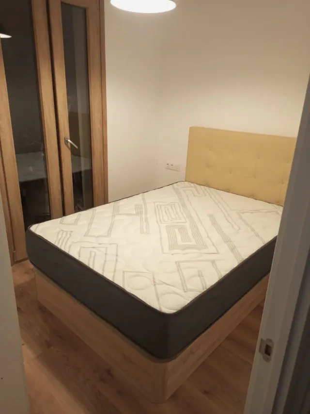 Canapés colchones sofás armarios mesas