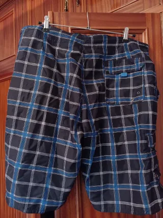 Bañador hombre cuadros azul y negro