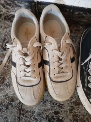 2 pares de zapatos 36 ( converse y Springfield) 