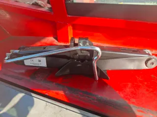Gato de coche nuevo