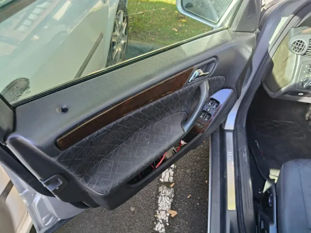 Mercedes-Benz Clase C 2003