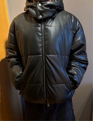 Cazadora Puffy Bershka Negra