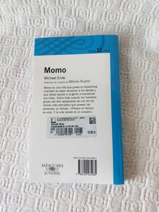Libros variados adultos jóvenes