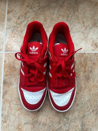 Zapatillas Adidas Forum Low Rojas y Blancas