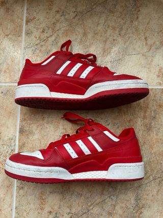 Zapatillas Adidas Forum Low Rojas y Blancas