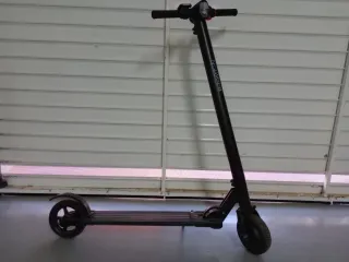 Patinete Brigmton BSK650 averiado