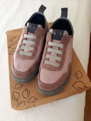 Zapatillas Panchic rosas y gris
