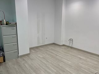 Local comercial en alquiler en Huerta del Pilar en Sevilla