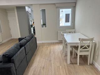 Piso en alquiler en Universidad - Los Lirios en Logroño