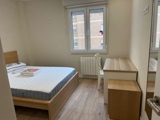 Piso en alquiler en Universidad - Los Lirios en Logroño