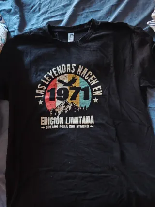 Camiseta Leyendas Nacen en 1971 Talla L