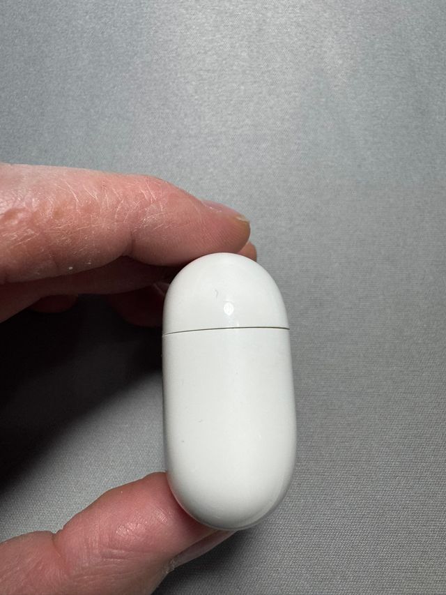 Apple AirPods Pro con Custodia di Ricarica