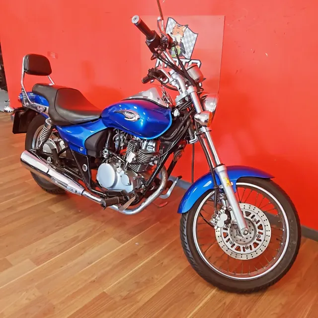 Kawasaki Eliminator BN 125