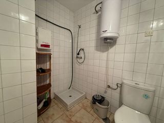 Local comercial en alquiler en Gamarra - La Trinidad en Málaga