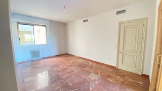 Piso en alquiler en Los Remedios en Sevilla